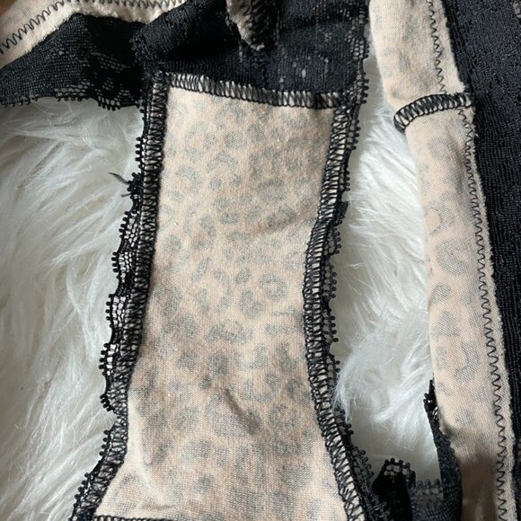 NWOT PINK Victoria's Secret X-Low Rise Cheekster Animal Print Black Lace Trim L - Picture 4 of 8